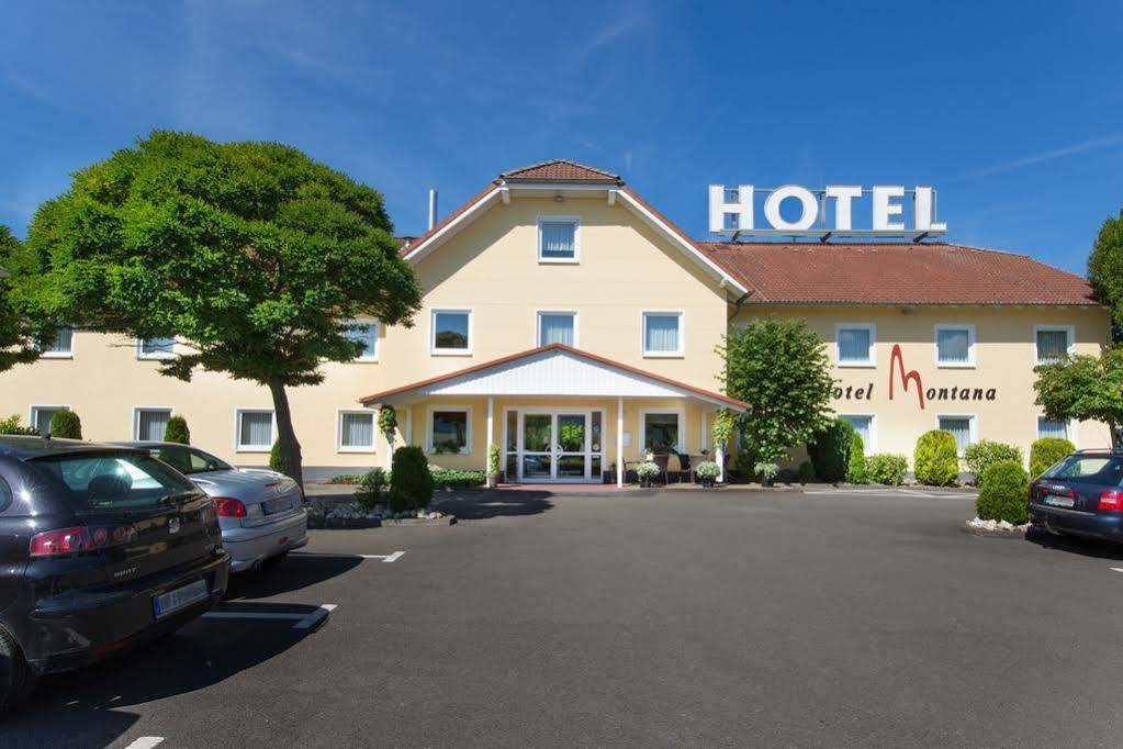 Hotel Montana Diemelstadt エクステリア 写真
